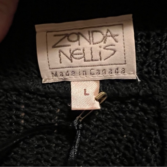 ZONDA Nellis Onyx black knit sweater - Picture 3 of 10